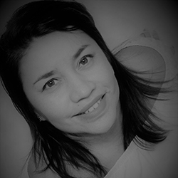 23164214068-C276489-Portrait.jpg---sandra.jpg